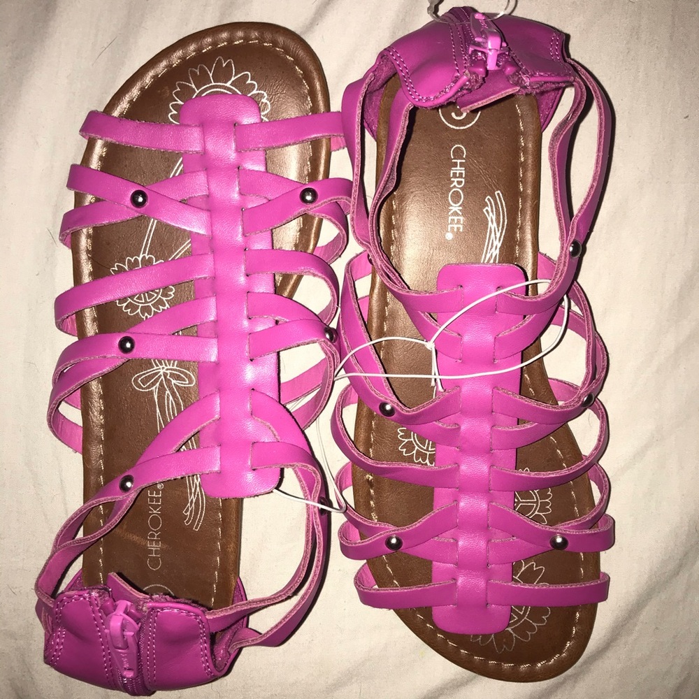 Pinkish purple girly zip up sandals